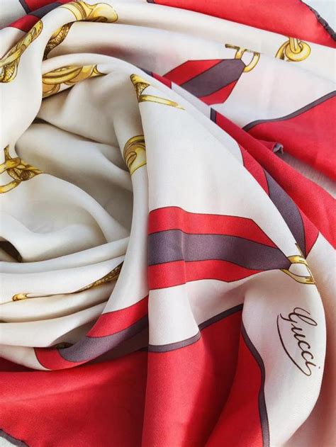 dating vintage gucci scarves|gucci scarf century 21.